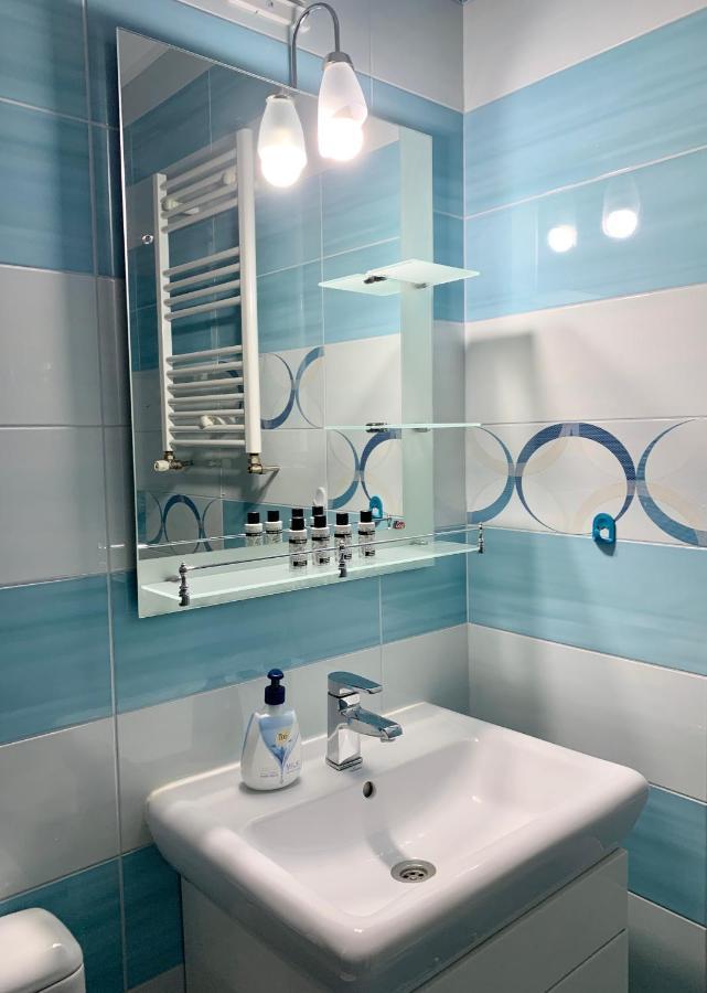 Sunny Central Apartments Сучеава Екстериор снимка